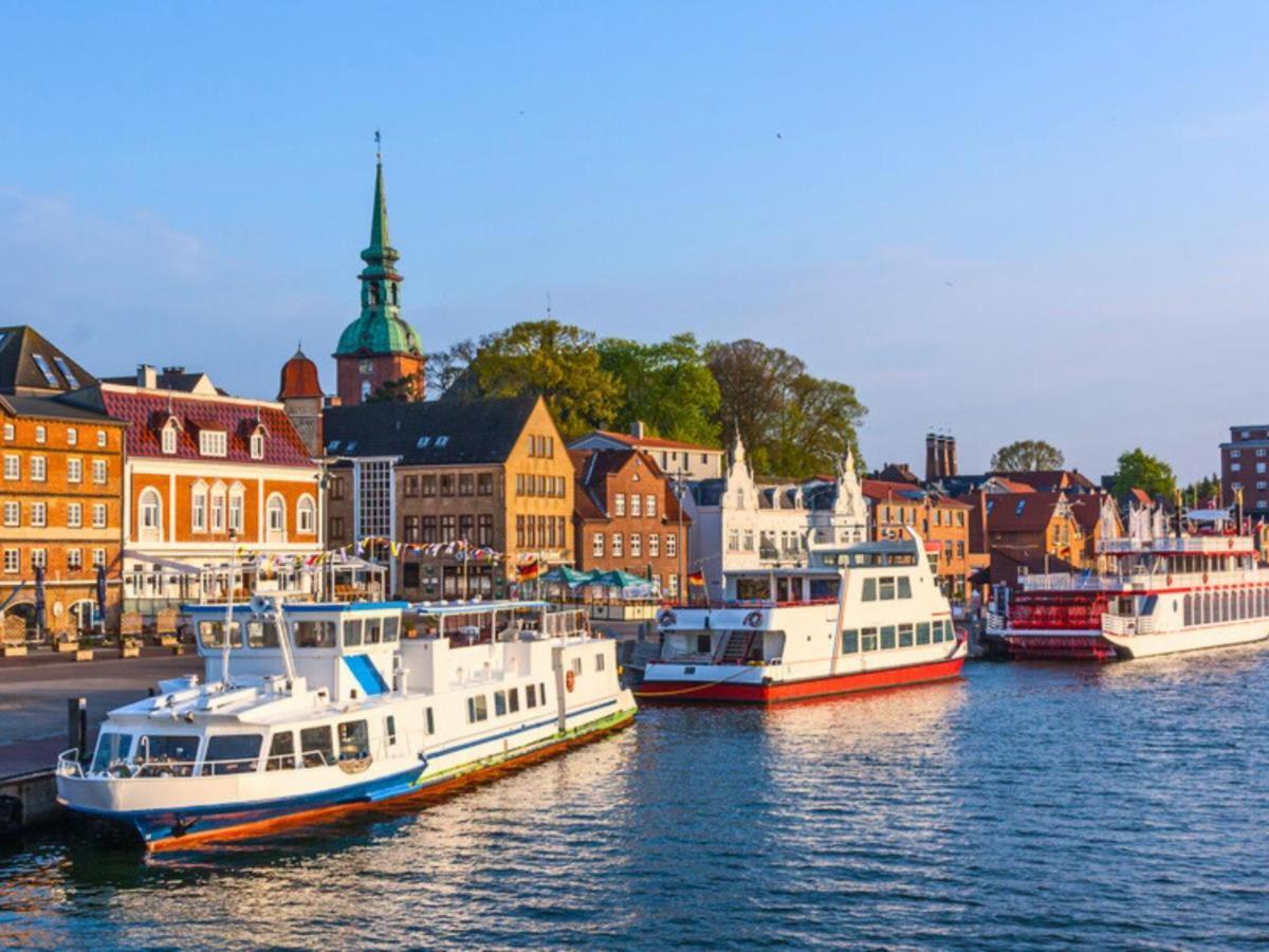 Designer Strandvilla Auf Der Ostsee - Mit Freiem Meerblick Und Dachterrasse Olpenitz Luaran gambar